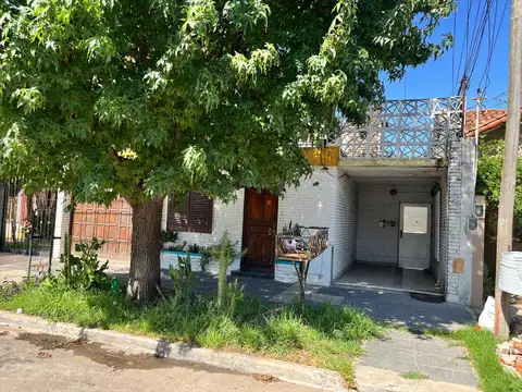 PH EN SAN ANTONIO DE PADUA AL FRENTE EXCELENTE UBICACION  