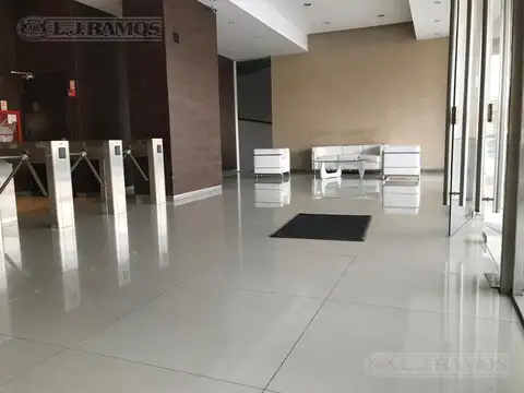 Oficina en Venta con 2 cocheras