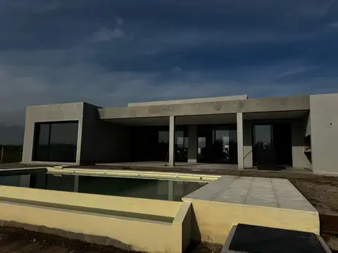 Casa en Venta al Oeste