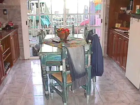 Casa en Venta en El Palomar, USD 170.000