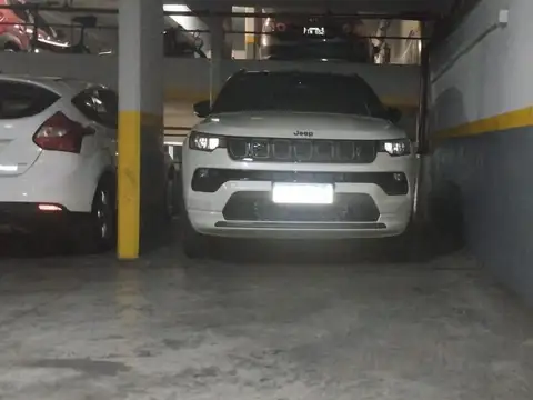 Av. Corrientes  al 3700 (ROMINA. N)