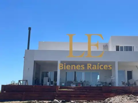 Casa en Venta con 5 cocheras