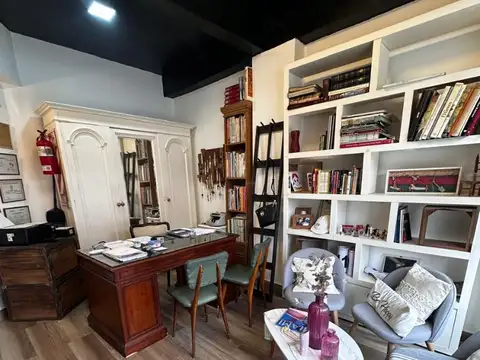 Local en Venta Via Púb.