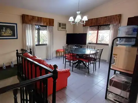 Depto Tipo Casa 5 ambientes con 1 baño
