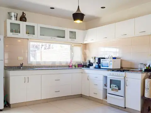 EN VENTA DUPLEX 2 DORM CON PATIO FERNANDEZ ORO