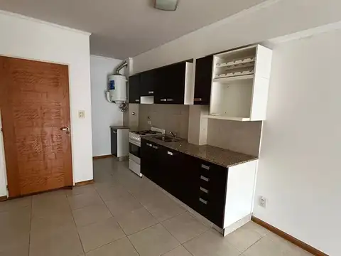 Bartolomé Mitre 600