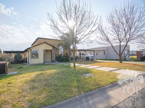 Casa-Venta-San Sebastián-Escobar-Con Pileta