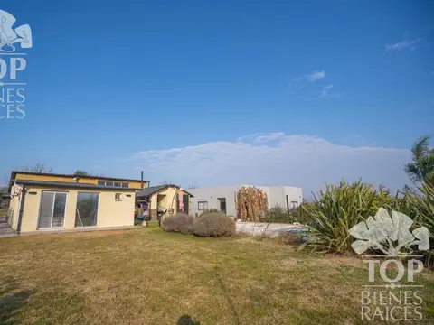 Casa-Venta-San Sebastián-Escobar-Con Pileta-Jacuzzi-Permuta