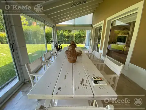 Casa 5 ambientes con 3 baños