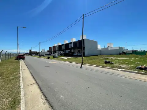 Terreno a la venta! Quebradas de Manantiales! Apto a Duplex!