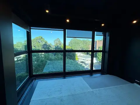 Oficina en Alquiler en Olivos Vias/Rio, USD 1.200