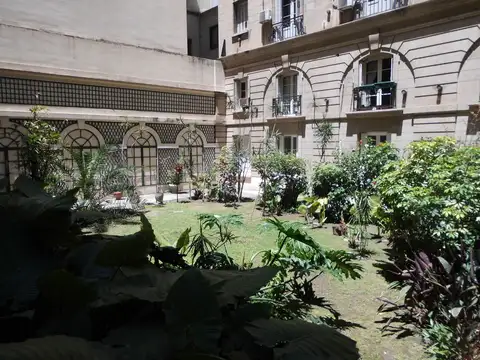 Oficina en Venta 87 años