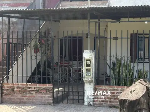 Depto Tipo Casa 4 ambientes con 1 baño