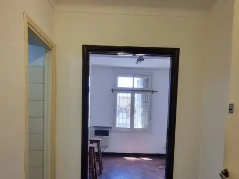 General Bartolomé Mitre 2300, Piso 1