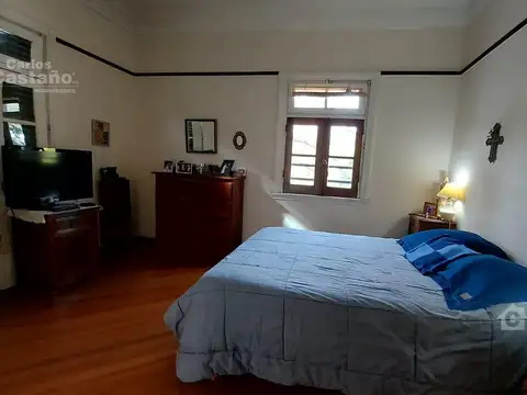 Depto Tipo Casa 4 ambientes con 2 baños