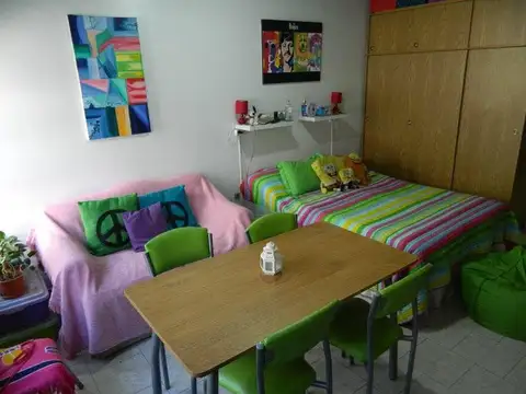 Depto Tipo Casa Monoambiente con 1 baño