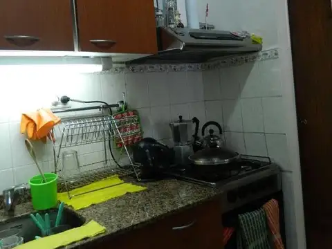 PH Monoambiente en planta baja con entrada independiente en La Paternal