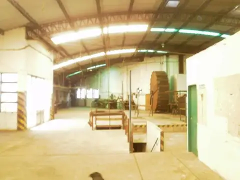 Galpon en Alquiler 35  mts Fondo