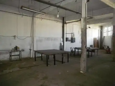 PROPIEDAD Galpón | LUCERO al 300