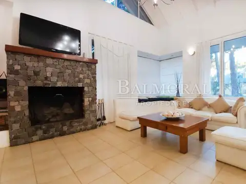 Casa en Alquiler Temporal en Pinamar, USD 0