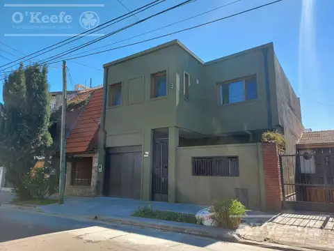 Casa - Quilmes Oeste 4 ambientes escritorio/quincho/patio/garage Para disfrutar!Venta .