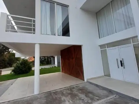 Casa en Alquiler Temporal de 3 dormitorios