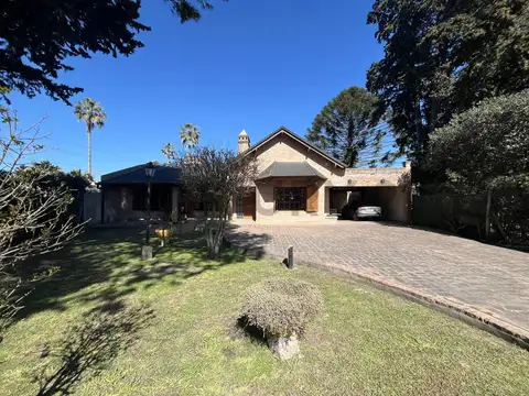 AV. 7 601 Y 602 , Piso 0