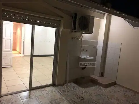 Depto Tipo Casa en Venta de Monoambiente
