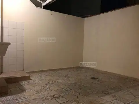 Depto Tipo Casa en Venta en Mataderos, USD 63.000