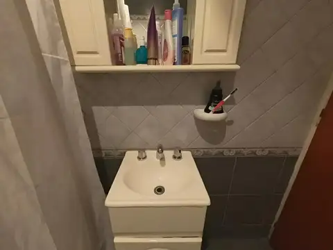 Venta PH  Triplex 4 amb c/coch y playroom - Flores