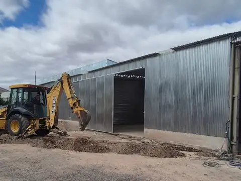 Galpon en Alquiler 15  mts Fondo