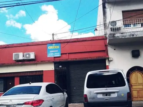 PH atras 3 amb  fondo y entrada de autos