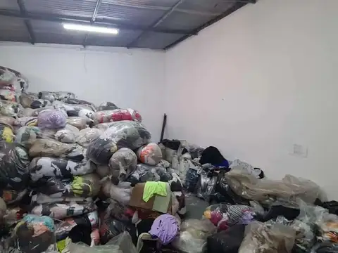 VENTA GALPÓN 202m² - ZONA INDUSTRIAL TECNOLOGICO - MUY BUENA