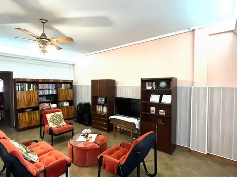 VENTA CASA 4AMB GARAGE/PATIO C/ PARRILLA APTA CRED