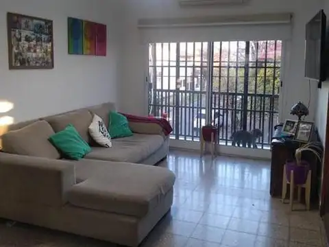 Depto Tipo Casa en Venta de 3 ambientes