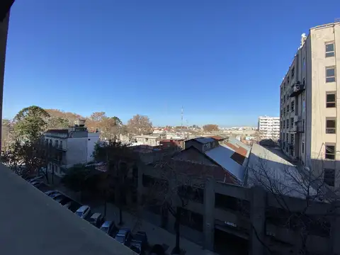 Av. Regimiento de Patricios al 1000