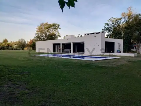LOS ZORZALES Y LAS CALANDRIAS, CASA QUINTA EN VENTA DE 4 DORMITORIOS, ALTURA KM 52 RUTA 2, BRANDSEN.