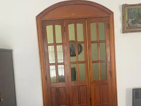 Casa 6 ambientes con 3 baños