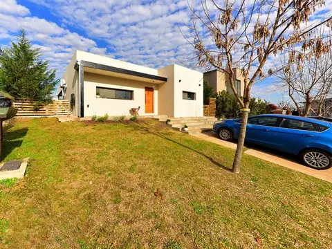 ALQUILER TEMPORARIO CASA PILAR DEL ESTE 4 AMB