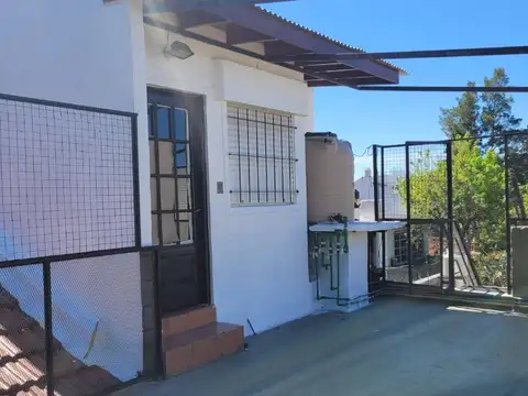 Depto Tipo Casa en Alquiler de 3 dormitorios