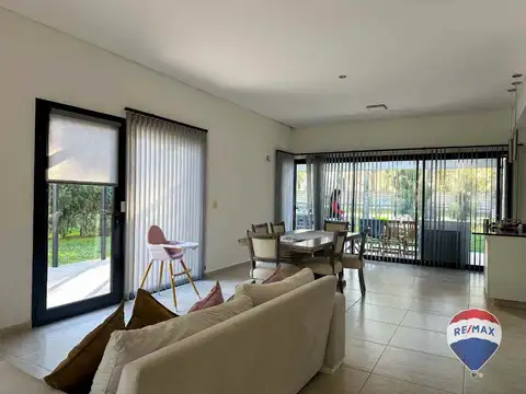 Casa en Venta en Canning, USD 240.000