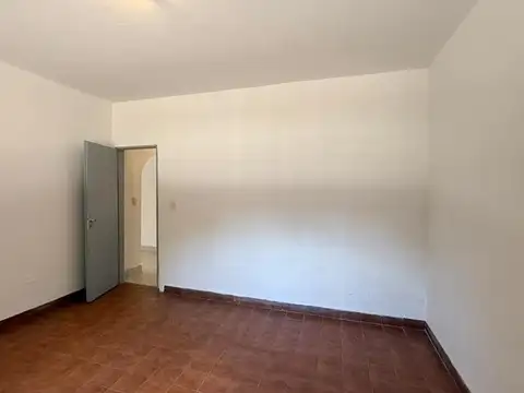 Casa en Alquiler con 1 cochera