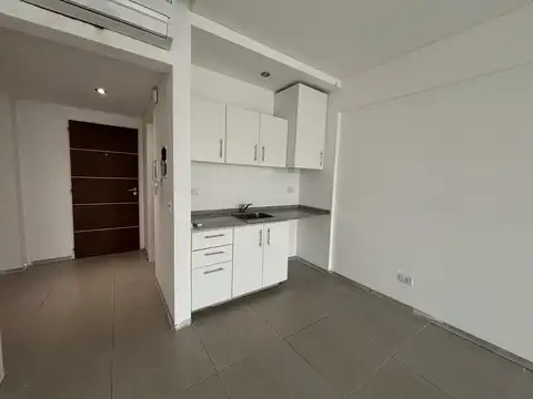 Oficina en Alquiler en Agora III, 46 Plaza, Pilar