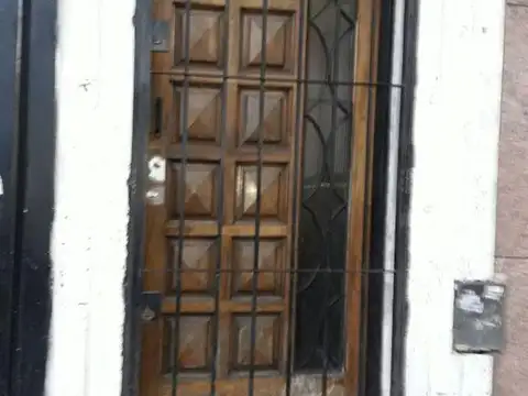 Depto Tipo Casa 4 ambientes con 1 baño