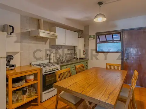 Casa 3 ambientes con 2 baños