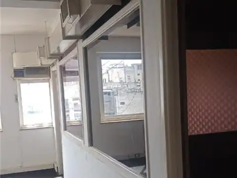 Oficina en Alquiler 50 años