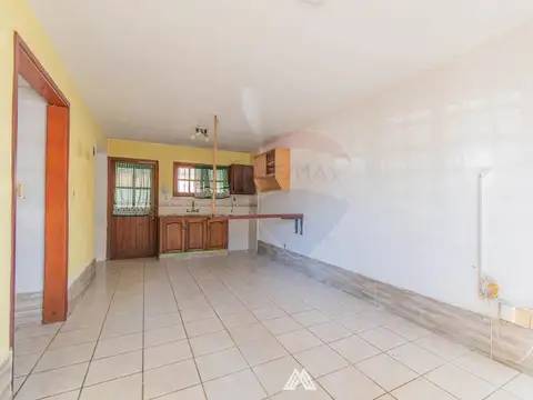 Casa 3 ambientes con 1 baño