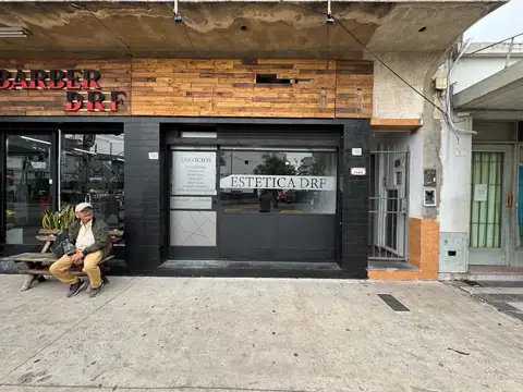 Local en Alquiler en Jose Leon Suarez, $ 550.000