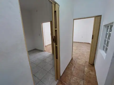 Depto Tipo Casa en Alquiler en Jose Leon Suarez, $ 420.000