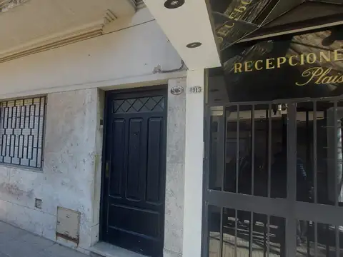 Zuviría 4900, Piso 1